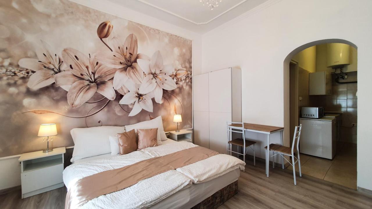 Villa Napsugar บาลาตอนแลลเล ภายนอก รูปภาพ